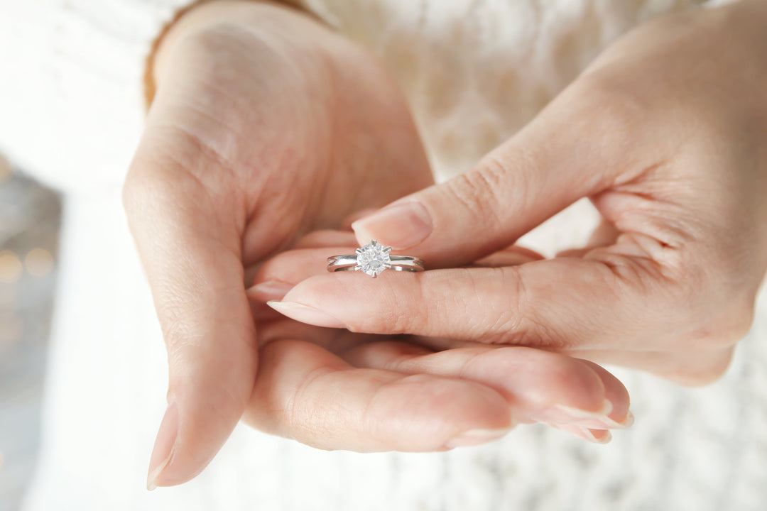 Sapphire vs Diamond Engagement Rings: Which Should You Choose?