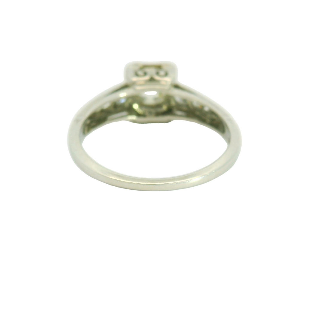 Platinum White Gold Estate Estate/Vintage, Tapered shank, Solitaire Engagement Ring Total diamond weight for ring measures 0.9 ctw.