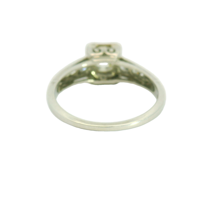 Platinum White Gold Estate Estate/Vintage, Tapered shank, Solitaire Engagement Ring Total diamond weight for ring measures 0.9 ctw.