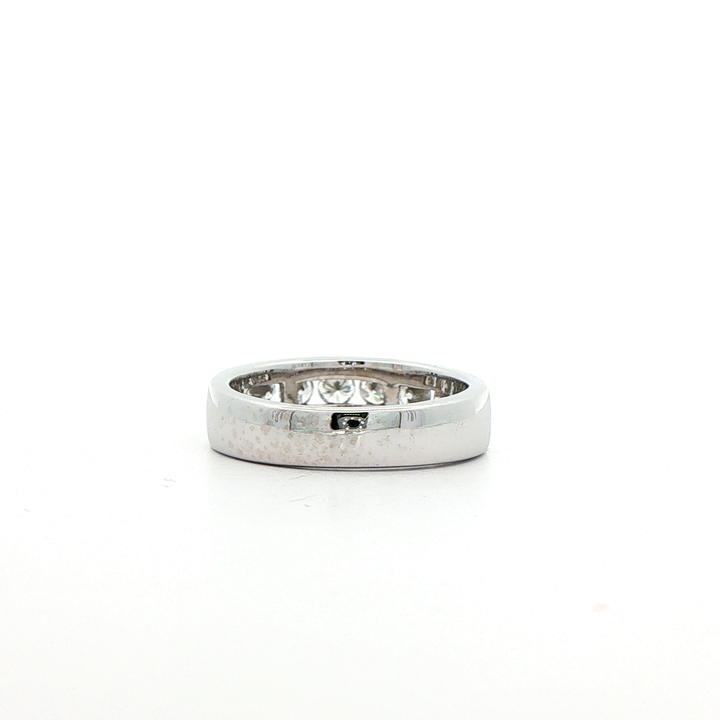 Estate 14K White Gold Men's Diamond Fashion Band set with 7 Round Diamonds, 1.25 ctw