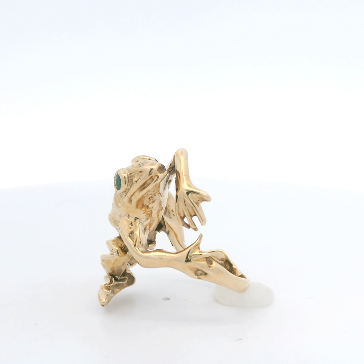 Estate 14K Yellow Gold Frog Ring with 2 Round Emerald Eyes, 0.16 ctw