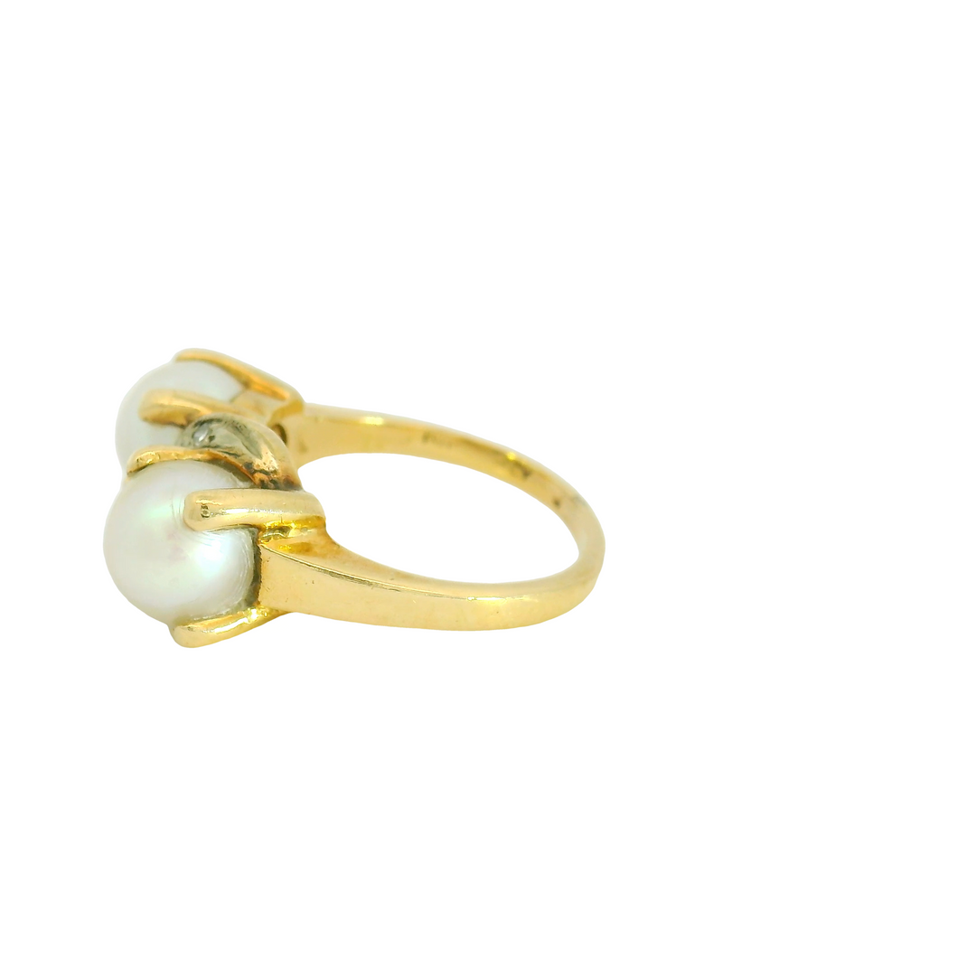 14KG Yellow Gold, Estate Cluster style Fashion Ring set with 2 Pearl gemstone(s)