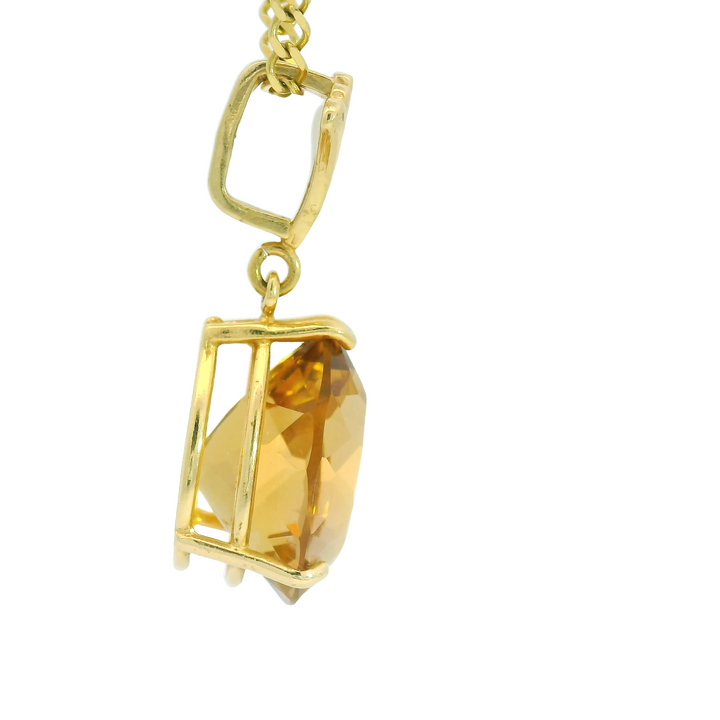 14KG Yellow Gold Estate Citrine Drop Gemstone Pendant on a chain