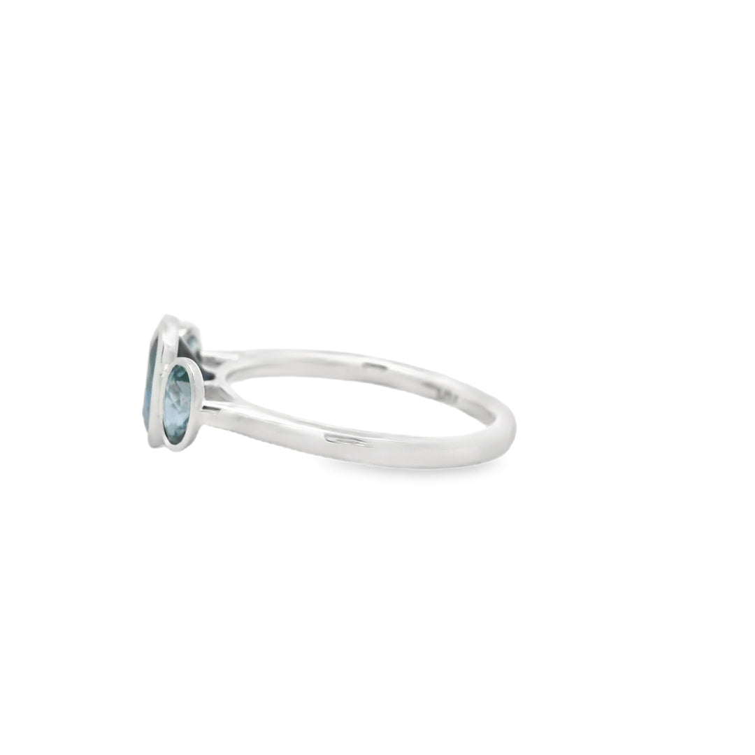 Marthaler Made 14K White Gold Three Stone Gemstone Ring set with 1 Oval Sapphire, 1.40 ct and 2 Oval Sapphires, 0.59 ctw