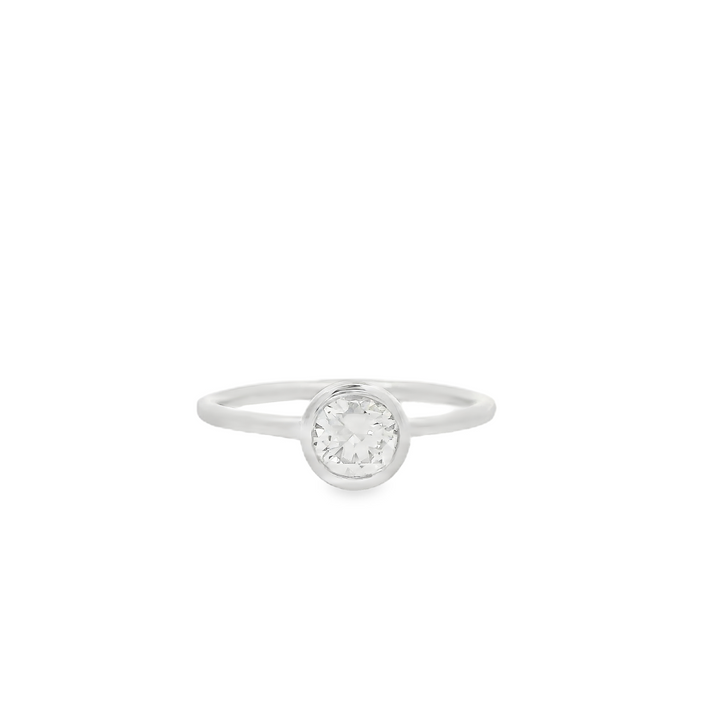 14KG White Gold Solitaire Engagement Ring Total diamond weight for ring measures 0.49 ctw.