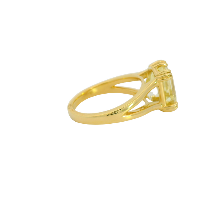 Marthaler Made 18K Yellow Gold Solitaire Gemstone Ring set with Sapphire total stone weight measures 6.51 ctw.