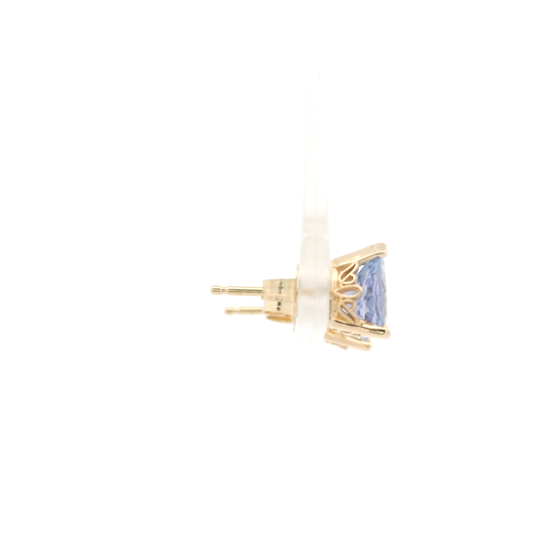 Estate 14K Yellow Gold Stud Earrings set with 2 Pear Tanzanites, approximately 1.00 ctw