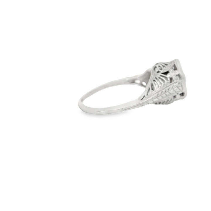 18KG White Gold 0.15ctw. Diamond Art Deco Estate Engagement Ring
