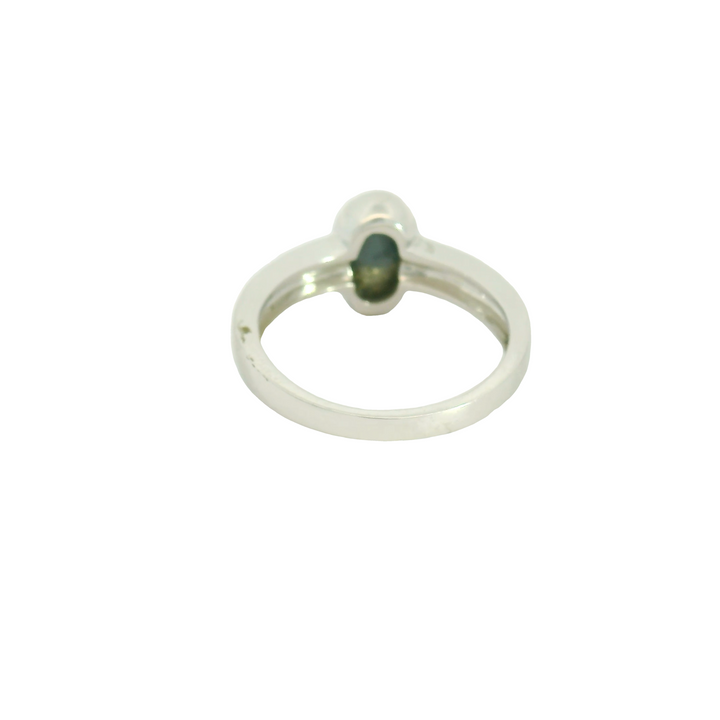 14K White Gold Accented Gemstone Ring set with 1 Opal 0.83 ctw and  4 G/H SI1 Diamonds total stone weight measures 0.89 ctw.