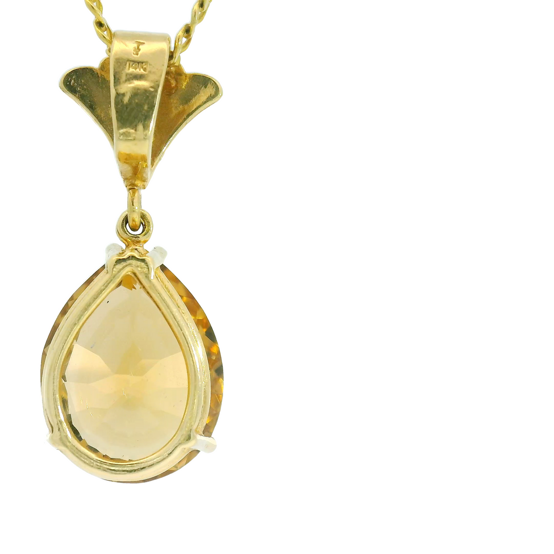 14KG Yellow Gold Estate Citrine Drop Gemstone Pendant on a chain