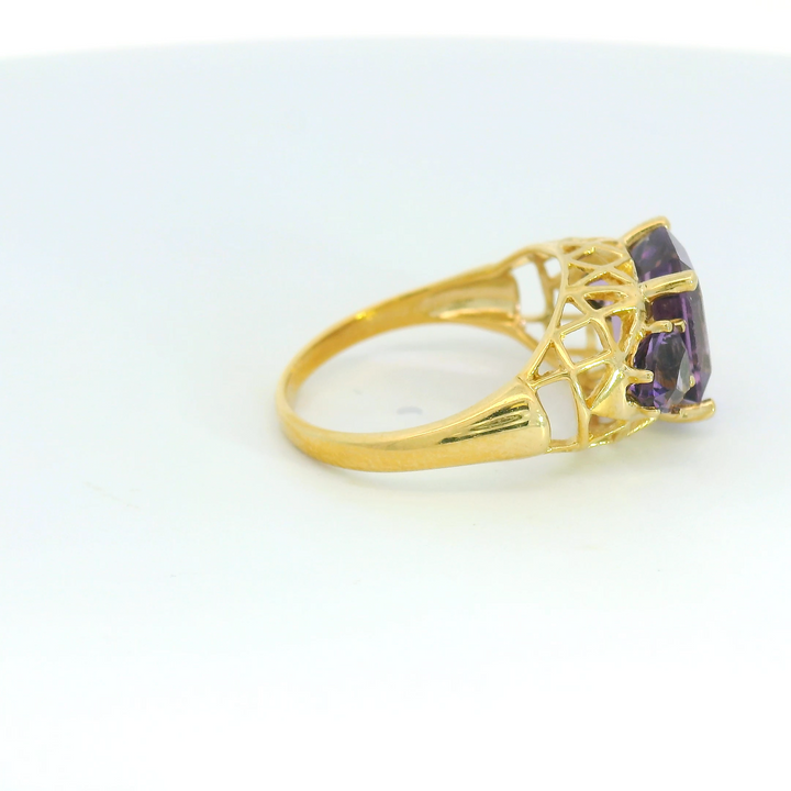 14KG Yellow Gold Amethysts Estate Fashion Rings