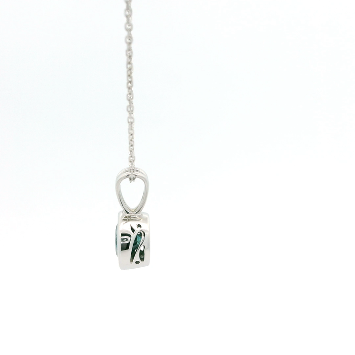 Marthaler Made 14K White Gold Solitaire Pendant with 1 Round Sapphire (Montana), 1.05 ct on a 18 inch Cable Chain