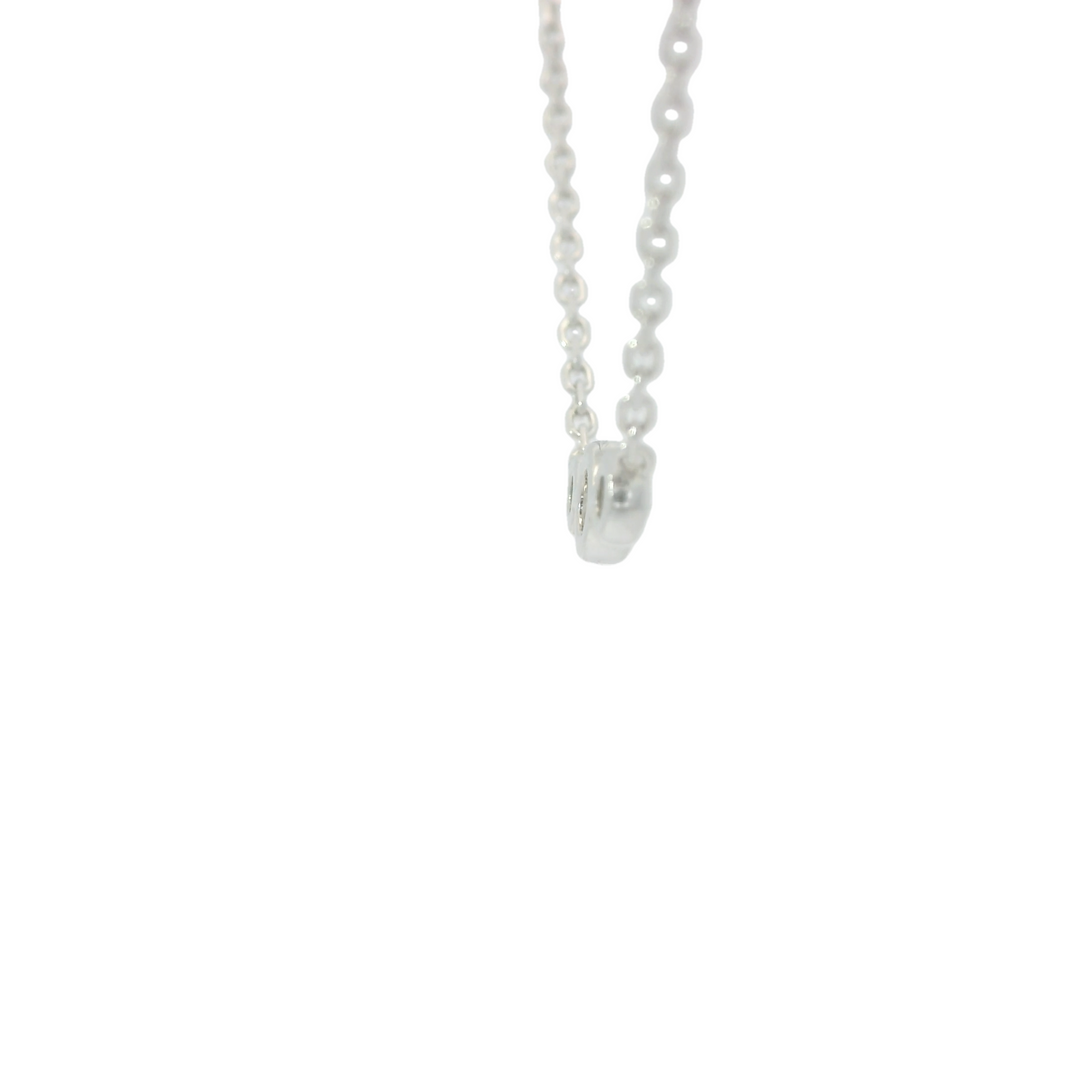 14KG White Gold Estate Stationary Diamond Pendant on a chain