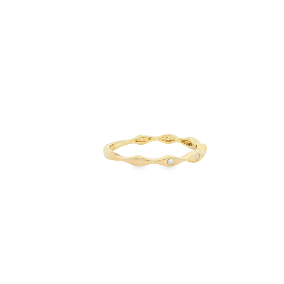 14K Yellow Gold Wavy Wedding Band set with 5 Round Diamonds, 0.04 ctw