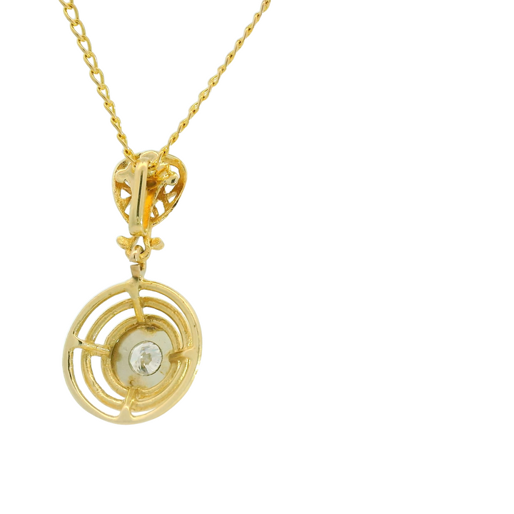 14KG Yellow Gold Estate Solitaire Diamond Pendant on a chain