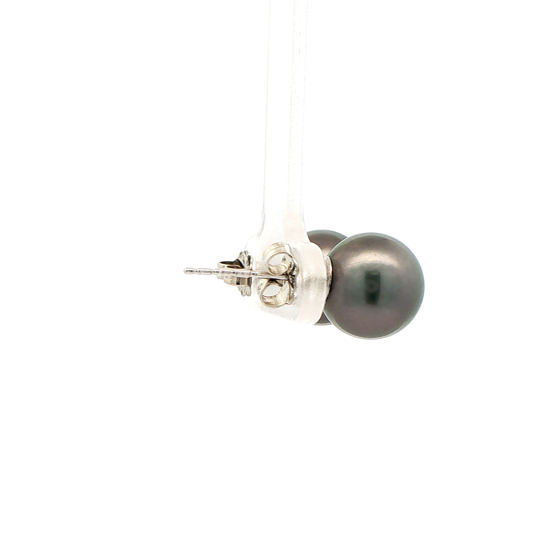 Pearl Earring