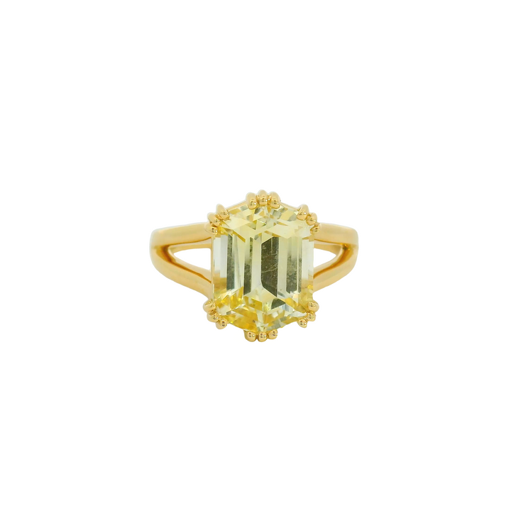 Marthaler Made 18K Yellow Gold Solitaire Gemstone Ring set with Sapphire total stone weight measures 6.51 ctw.
