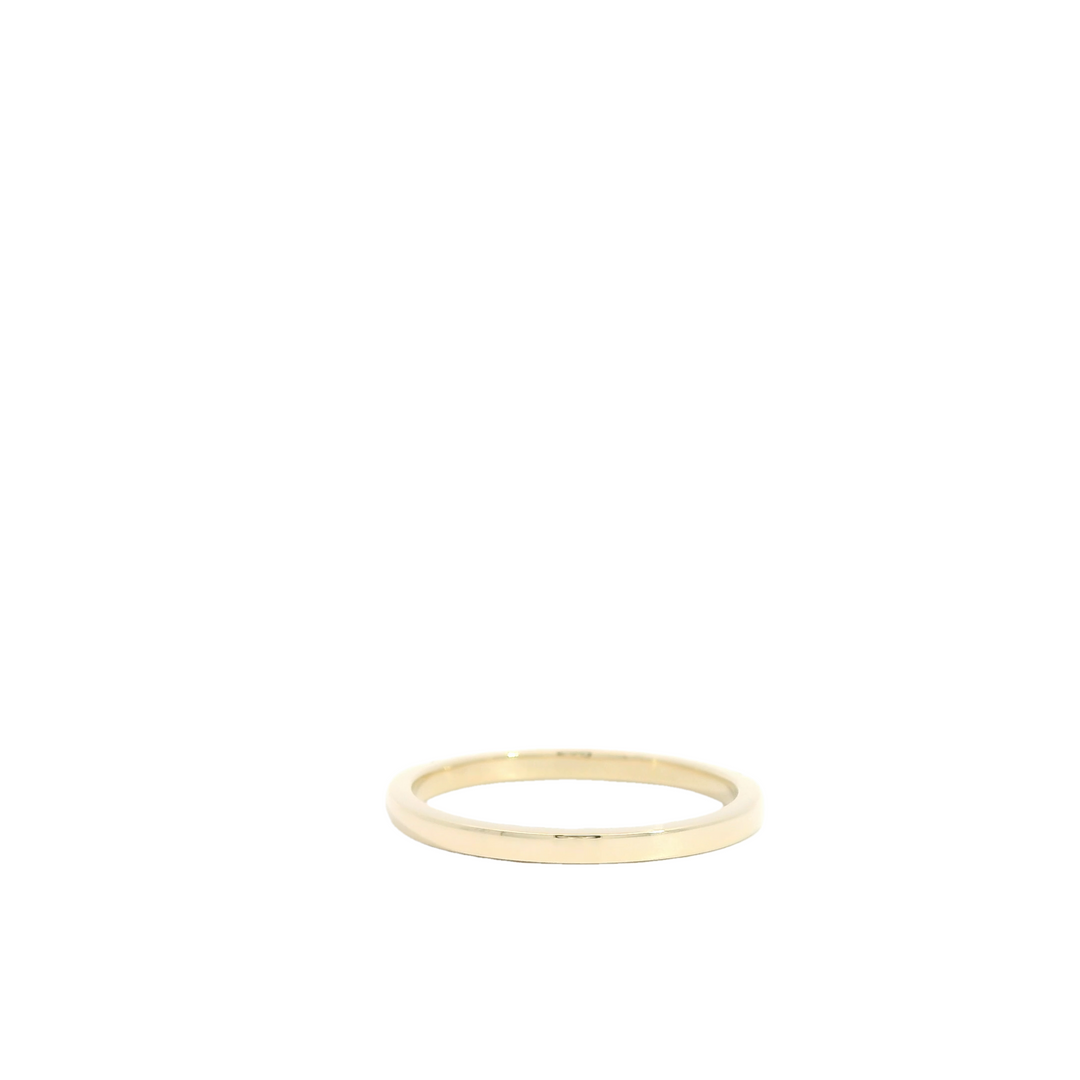 14K Yellow Gold Band with 14 Round Amethysts, 0.21 ctw