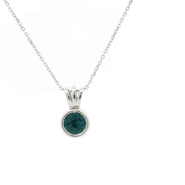 Marthaler Made 14K White Gold Solitaire Pendant with 1 Round Sapphire (Montana), 1.05 ct on a 18 inch Cable Chain