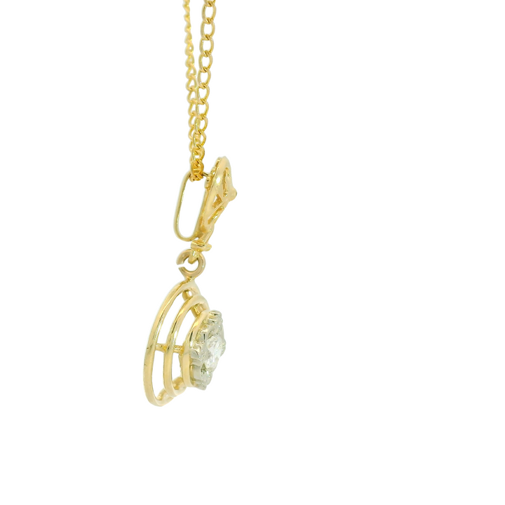 14KG Yellow Gold Estate Solitaire Diamond Pendant on a chain