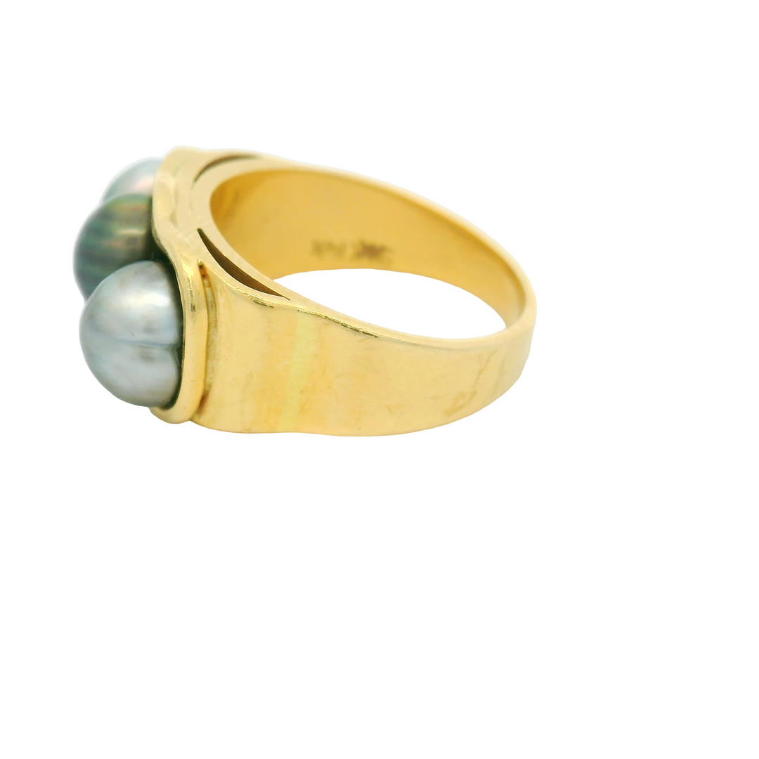 14KG Yellow Gold, Estate Band Fashion Ring set with 3 Tahitian Pearl gemstone(s)