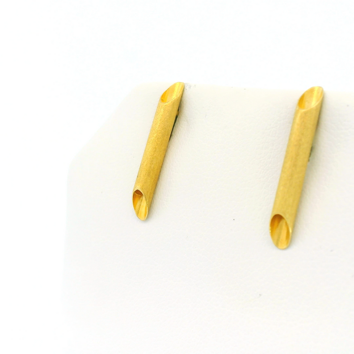 Estate 18KG Yellow Gold Satin Stud Earrings